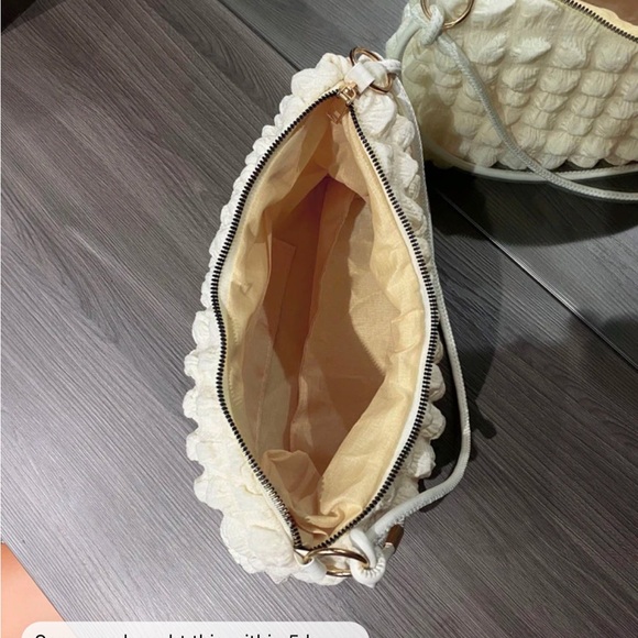 Ruched bag Ivory - Picture 3 of 10